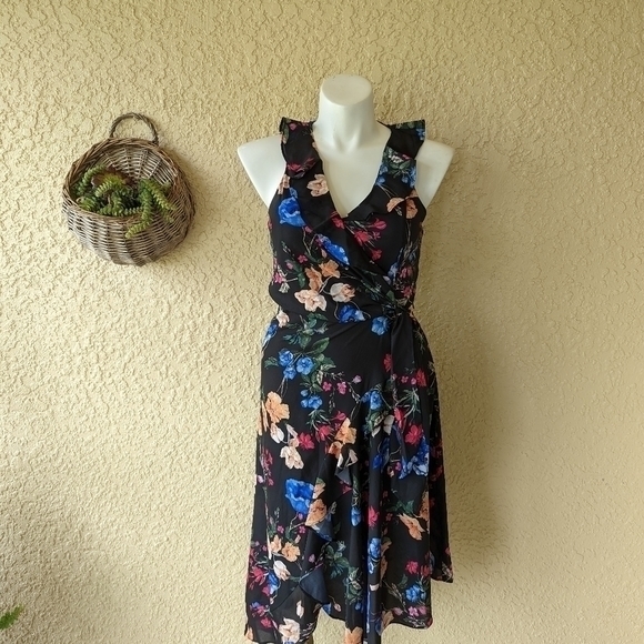 Parker asymmetrical ruffle hem‎ floral dress - Picture 2 of 7